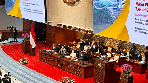 Rapat paripurna pembukaan masa persidangan III Tahun Sidang 2025-2026 di Kompleks Parlemen Senayan, Jakarta, Selasa (13/1/2026). Foto: Nasywa Athifah/kumparan