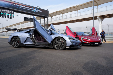 Supercar listrik BYD Yangwang U9. Foto: Aditya Pratama Niagara/kumparan