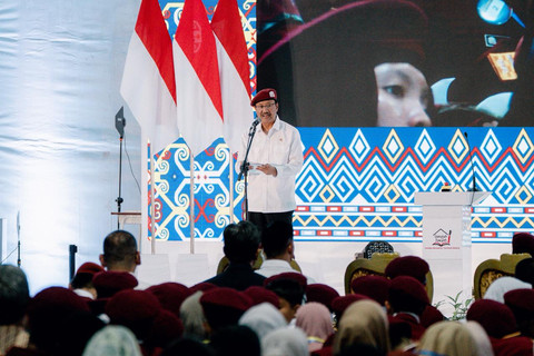 Menteri Sosial Saifullah Yusuf saat melaporkan perkembangan Sekolah Rakyat ke Presiden Prabowo Subianto di Sekolah Rakyat Terintegrasi (SRT) 9 Banjarbaru Kalimantan Selatan, Senin (12/1/2026). Foto: Biro Humas Kemensos / Andi Muhlis