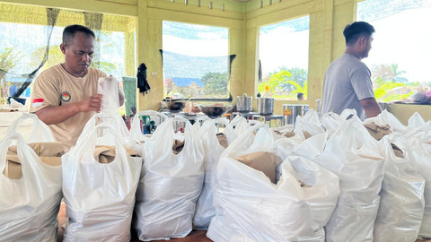Dapur umum yang dikelola IPDN di Aceh Tamiang. Foto: Dok. Puspen Kemendagri