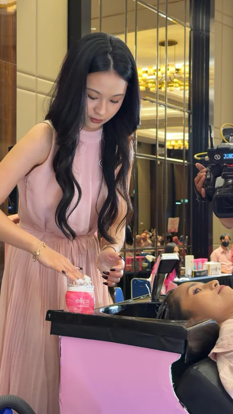 Ellips menghadirkan Ellips Hair Mask dengan formula fast-action yang bekerja hanya dalam 1 menit, kini tersedia dalam kemasan jar 200 gram. Foto: Ellips