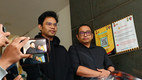 Insanul Fahmi usai menghadiri panggilan di Polda Metro Jaya. Foto: Aprilandika Pratama/kumparan