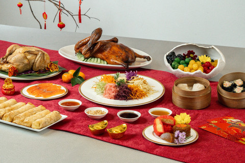 Ragam menu Lunar New Year Dinner di Padma Resort Legian. Foto: dok. Padma Resort Legian