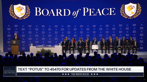 Presiden Prabowo Subianto saat mengikuti the Board of Peace Charter Announcement bersama Presiden AS Donald Trump bersama pemimpin negara lainnya di Davos, Swiss, Kamis (22/1/2026). Foto: YouTube/ The White House