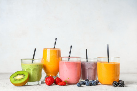 Ilustrasi sarapan smoothies. Foto: Pixel-Shot/Shutterstock