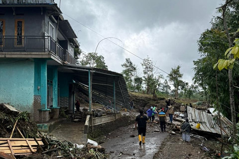 Kondisi usai banjir bandang di Kabupaten Pemalang, Jawa Tengah. Foto: Kemensos RI
