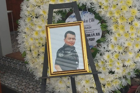 Rumah duka korban jatuhnya pesawat ATR 42-500, Hariadi di Karanganyar, Jawa Tengah, Minggu (25/1/2026). Foto: kumparan