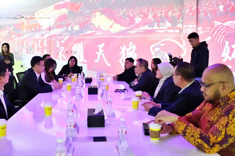 Duta Besar RI untuk China, Djauhari Oratmangun, hadiri pertemuan bertajuk AI Chinese New Year di Beijing, China, Senin (26/1/2026). Foto: Dok. KBRI Beijing