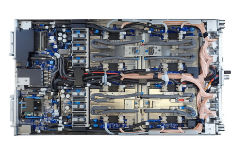 Chip AI Microsoft Maia 200 dalam server. Foto: Microsoft