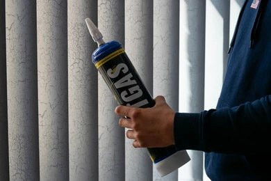 Ilustrasi gambar penggunaan tabung gas N₂O. Sumber: Shutter Stock.