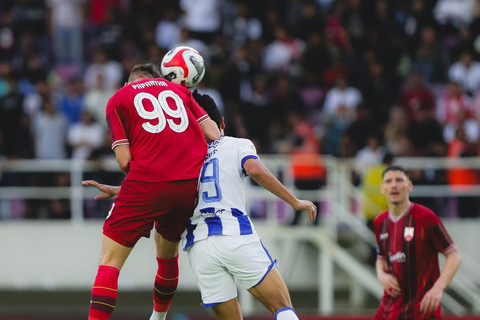 Pertandingan Persib Bandung vs Persis Solo pada Liga 1 di Stadion Manahan Solo, Sabtu (31/1/2026). Foto: Instagram/ @persissolo