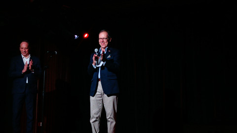 Musisi Moncef Genoud Hibur Penggemar Peringati 75 Tahun Hubungan Bilateral Indonesia -Swiss. Foto: Aprilandika Pratama/kumparan