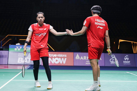 Ganda campuran Indonesia, Adnan Maulana/Indah Cahya Sari Jamil, saat bertanding di Thailand Masters 2026. Foto: Dok. PBSI