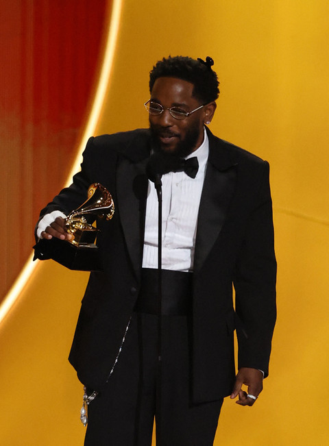 Kendrick Lamar di Grammy Awards ke-68 di AS. Foto: Daniel Cole/REUTERS 