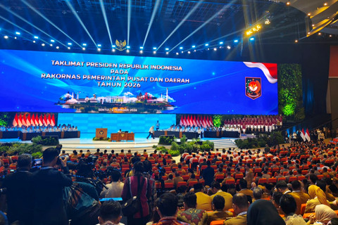 Presiden Prabowo Subianto dan Wapres Gibran Rakabuming Raka menghadiri acara Rakornas Pemerintah Pusat dan Daerah 2026 di Sentul International Convention Center (SICC), Bogor, Senin (2/2/2026). Foto: Zamachsyari/kumparan