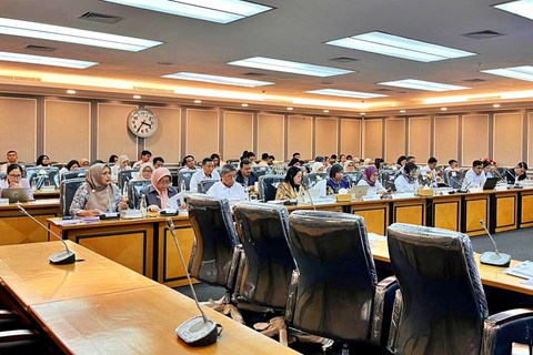 Suasana rapat dengar pendapat Komisi XIII DPR dengan Komnas HAM, Komnas Perempuan, dan LPSK tentang child grooming di Kompleks Parlemen, Senayan, Jakarta, Senin (2/2/2026). Foto: Nasywa Athifah/kumparan