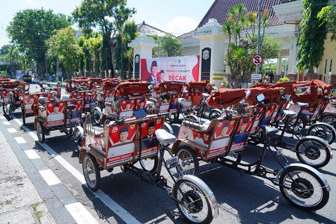 200 unit becak listrik gratis pemberian Presiden RI Prabowo Subianto di Kabupaten Lamongan, Jawa Timur, Selasa (3/2/2026). Foto: Dok. Bakom RI
