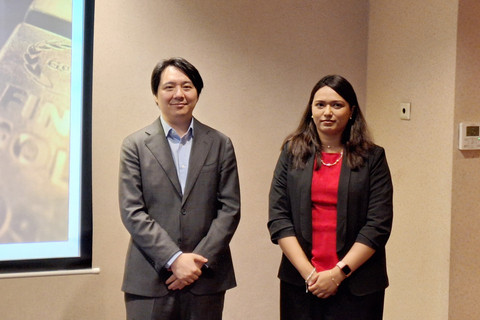 Research Lead, APAC, World Gold Council Marisa Salim dan Head of Asia Pacific (Ex-China) and Global Head of Central Bank, World Gold Council, Shaokai Fan dalam media briefing World Gold Council (WGC) di JW Marriot, Jakarta, Rabu (4/2/2026). Foto: Argya Maheswara/kumparan