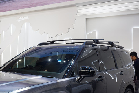 Hyundai Santa Fe XRT meluncur di IIMS 2026. Foto: Sena Pratama/kumparan