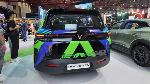 Tampilan VinFast Limo Green di IIMS 2026. Foto: Fitra Andrianto/kumparan