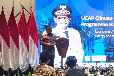 Gubernur DKI Jakarta Pramono Anung memberikan sambutan saat peluncuran Pergub Efisiensi Energi dan Air pada Bangunan, di Hotel Mandarin Oriental Jakarta, Jumat (6/2/2026). Foto: Jeni Ritanti/kumparan