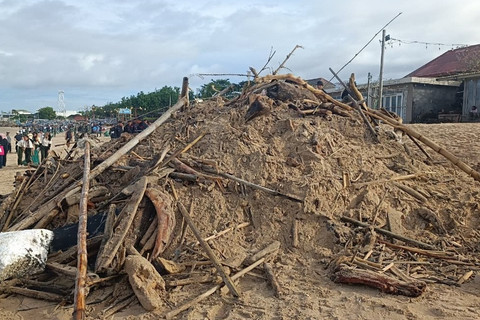 Sampah di Pantai Kedonganan, Bali, Jumat (6/2/2026). Foto: Denita BR Matondang/kumparan