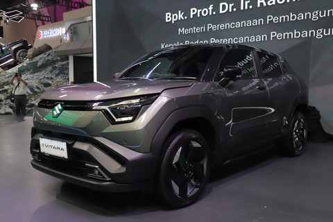 Mobil listrik Suzuki e Vitara. Foto: Jamal Ramadhan/kumparan