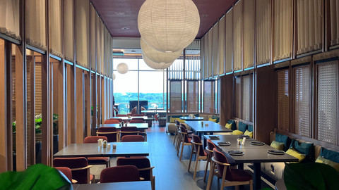 Cloven Restaurant Artotel Living World Grand Wisata Bekasi Foto: Gitario Vista Inasis/kumparan