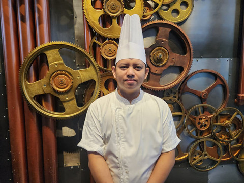Sous chef Hotel Aston Serang, Hermawan. Foto: Ela Nurlaela/kumparan