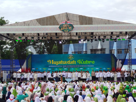 Suasana Mujahadah Kubro Harlah 1 Abad NU di Stadion Gajayana Malang, Minggu (8/2/2026). Foto: kumparan