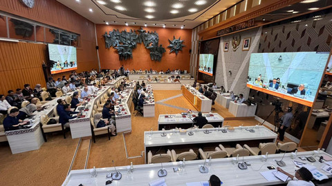 Suasana rapat pimpinan DPR dengan Pemerintah terkait jaminan sosial di Kompleks Parlemen, Senayan, Jakarta, Senin (9/2/2026). Foto: Nasywa Athifah/kumparan