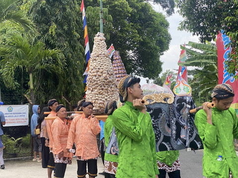 Ratusan warga Kampung Miliran, Yogyakarta, menggelar Ruwahan: Ngapem Bareng Lintas Agama untuk menyambut bulan Ramadan, Minggu (8/2). Foto: Dok. Pemkot Yogya