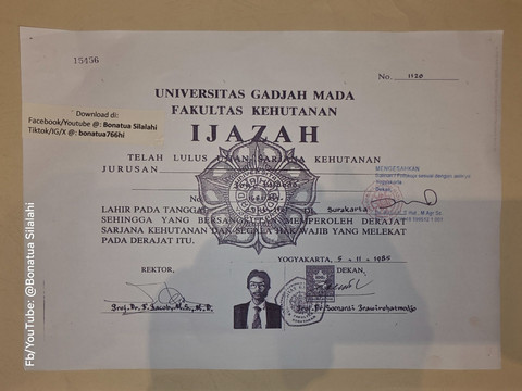 Salinan Ijazah terlegalisir yang dipakai Calon Presiden di Pilpres 2014 (Leges Merah) dan 2019 (Leges Biru). Foto: X/ @Bonatua766hi