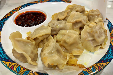 Menu pangsit goreng di restoran Lanzhou di Glodok, Jakarta. Foto: DN Mustika/kumparan
