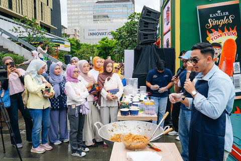 Single sosis dengan rasa tom yum diresmikan Kanzler di Sarinah, Jakarta (5 - 8/2/2026). Foto: Dok. Istimewa