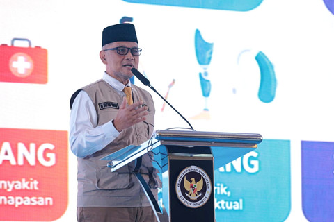 Menhaj, Mochamad Irfan Yusuf saat membuka Bimbingan Manasik Haji Nasional di Asrama Haji Pondok Gede, Jakarta Timur. Foto: Dok. Kemenhaj RI