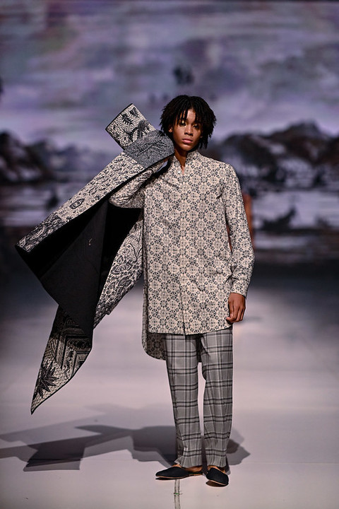 Koleksi Kraton di Dewi Fashion Knights. Foto: JFW