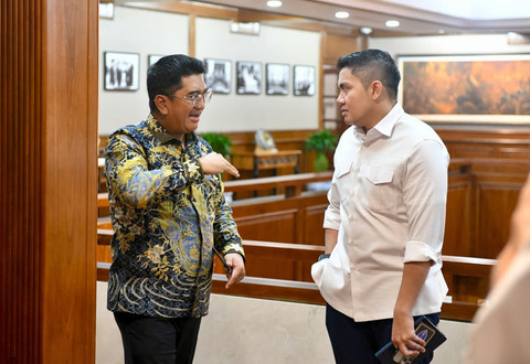 Sekretaris Kabinet Teddy Indra Wijaya menerima kedatangan Rektor Universitas Indonesia Prof. Heri Hermansyah di Kantor Sekretariat Kabinet pada Senin (9/2/2026). Foto: Instagram/ @sekertariat.kabinet