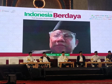 Menko Pemberdayaan Masyarakat, Muhaimin Iskandar (Cak Imin) saat memberikan paparan di acara peluncuran kolaborasi Indonesia Berdaya di Masjid Istiqlal pada Kamis (12/2). Foto: Ryan Iqbal/kumparan