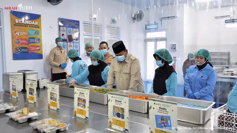 Presiden Prabowo menghadiri peresmian 1.072 SPPG dan 18 Gudang Ketahanan Pangan serta Groundbreaking 107 SPPG Polri, (13/2). Foto: YouTube/ Sekretariat Presiden
