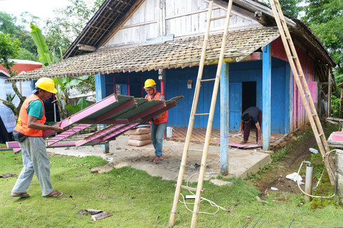 Suasana pembangunan Rumah Sejahtera Terpadu (RST) di Desa Purwosari, Kecamatan Salaman, Kabupaten Magelang, Jawa Tengah, Kamis (12/2/2026). Foto: Dok. Kemensos RI