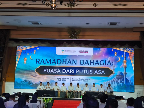 Menteri Sosial, Saifullah Yusuf (Gus Ipul) saat memberikan sambutan di agenda Doa Bersama menyambut bulan suci Ramadhan, di Kementerian Sosial RI, Jakarta, Jumat (13/2). Foto: Jeni Ritanti/kumparan
