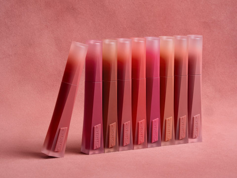 Brand makeup Korea Selatan 3CE rilis Velvet Plush Lip Tint. Foto: 3CE