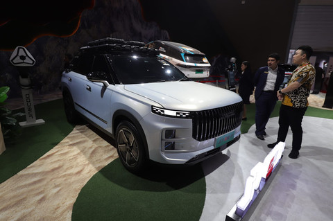 Jaecoo J7 SHS-P di IIMS 2026. Foto: Fitra Andrianto/kumparan