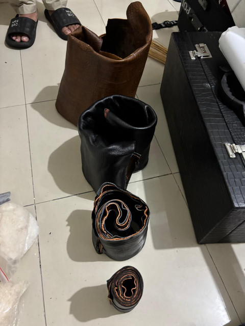 Barang bukti kasus Clandetine Lab di apartemen jaringan internasional Iran-Indonesia. Foto: Dok. Bareskrim Polri