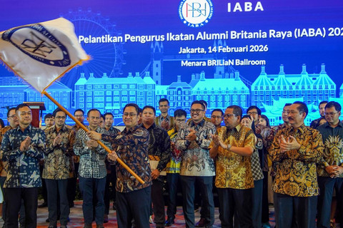 Triono Junoasmono resmi pimpin Indonesia Association of British Alumni (IABA) 2025-2029 usai dilantik Sabtu (14/2/2026). Foto: Dok. IABA