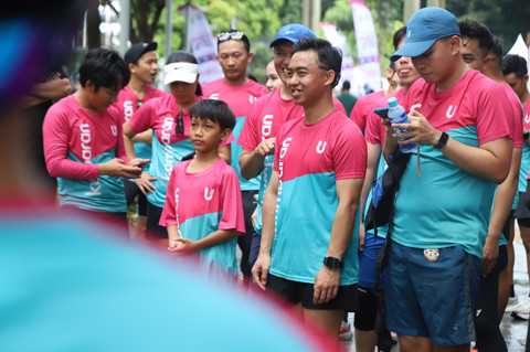 Keseruan Fun Run Spesial Valentine pada Minggu (15/2). Foto: kumparan