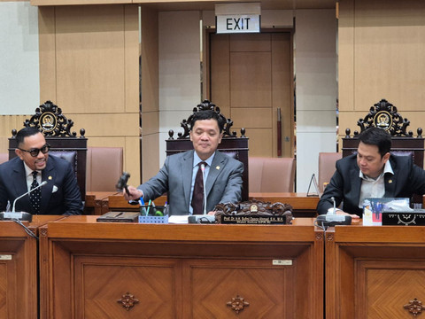 Ahmad Sahroni ditetapkan sebagai Wakil Ketua Komisi III DPR menggantikan Rusdi Masse di Kompleks Parlemen, Senayan, Jakarta, Kamis (19/2). Foto: Dok. Koordinatoriat Wartawan Parlemen