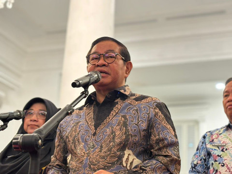 Gubernur DKI Jakarta Pramono Anung usai Forum Orientasi Penerima Baru Kartu Jakarta Mahasiswa Unggul (KJMU) Tahap II Tahun 2025 di Balai Kota Jakarta, Kamis (19/2). Foto: Amira Nada Fauziyyah/kumparan