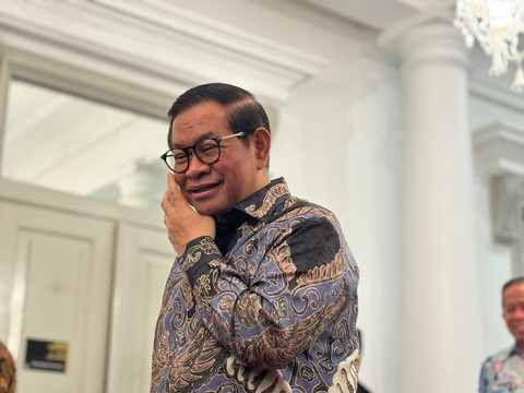 Gubernur DKI Jakarta Pramono Anung usai Forum Orientasi Penerima Baru Kartu Jakarta Mahasiswa Unggul (KJMU) Tahap II Tahun 2025 di Balai Kota Jakarta, Kamis (19/2). Foto: Amira Nada Fauziyyah/kumparan